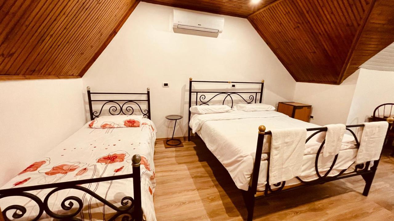 Hotel Drinos Tirana Buitenkant foto