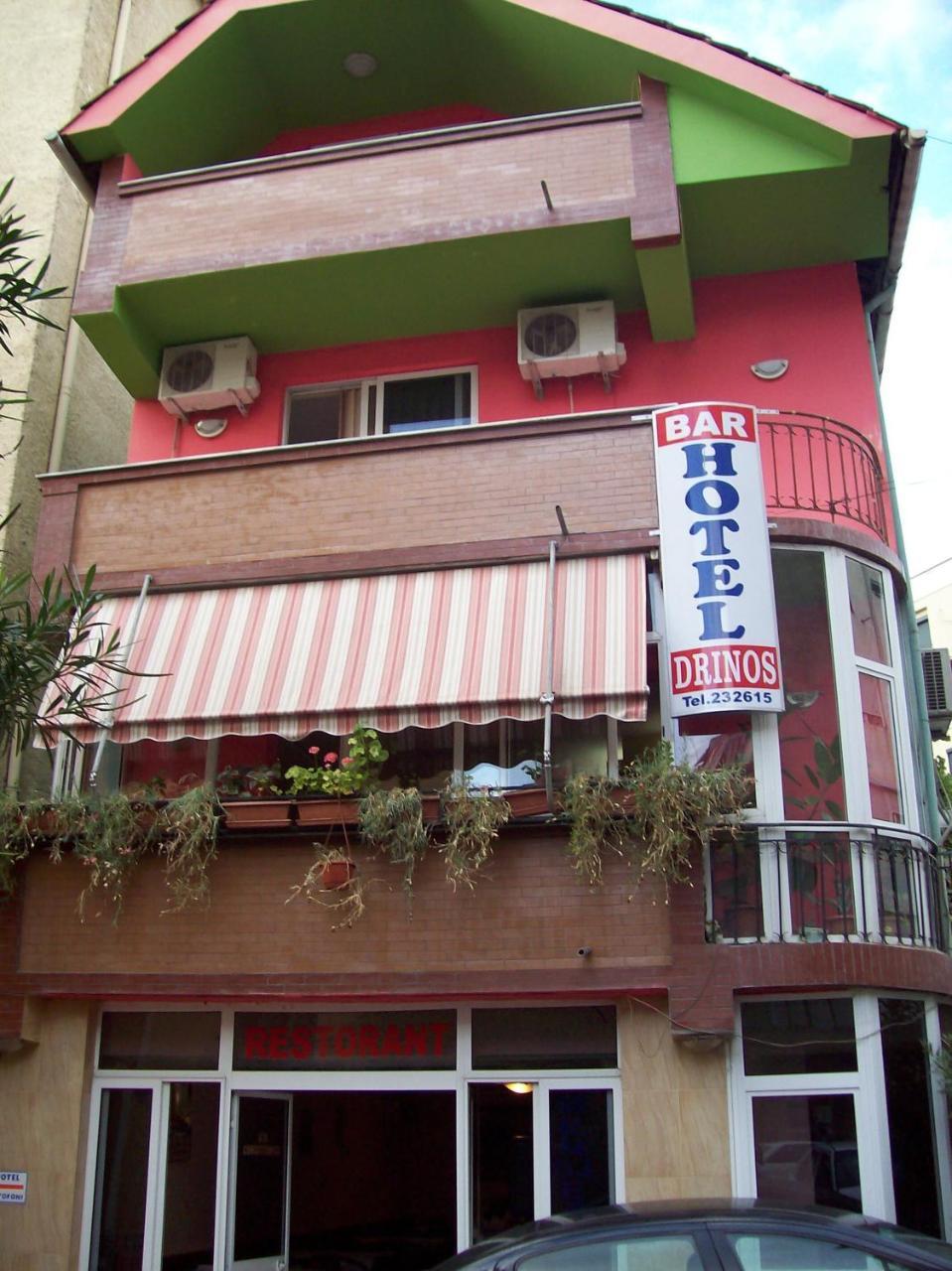 Hotel Drinos Tirana Buitenkant foto